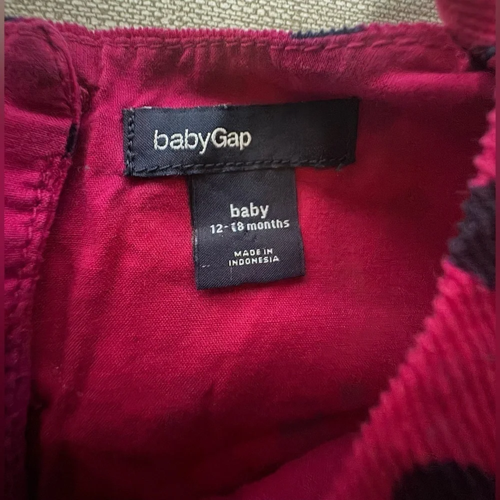 Bundle Baby Girl Romper Gap,pants and sweater Vibrant Pink